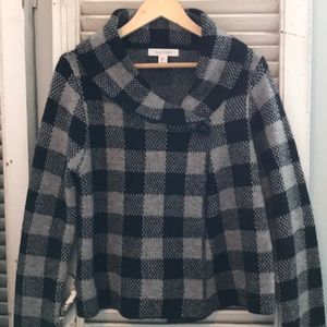 Black and grey checkered sweater